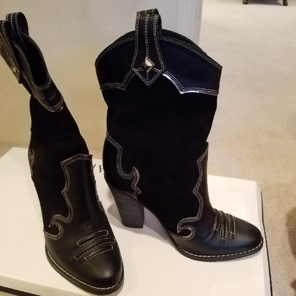 Beverly Feldman women's cowboy boots